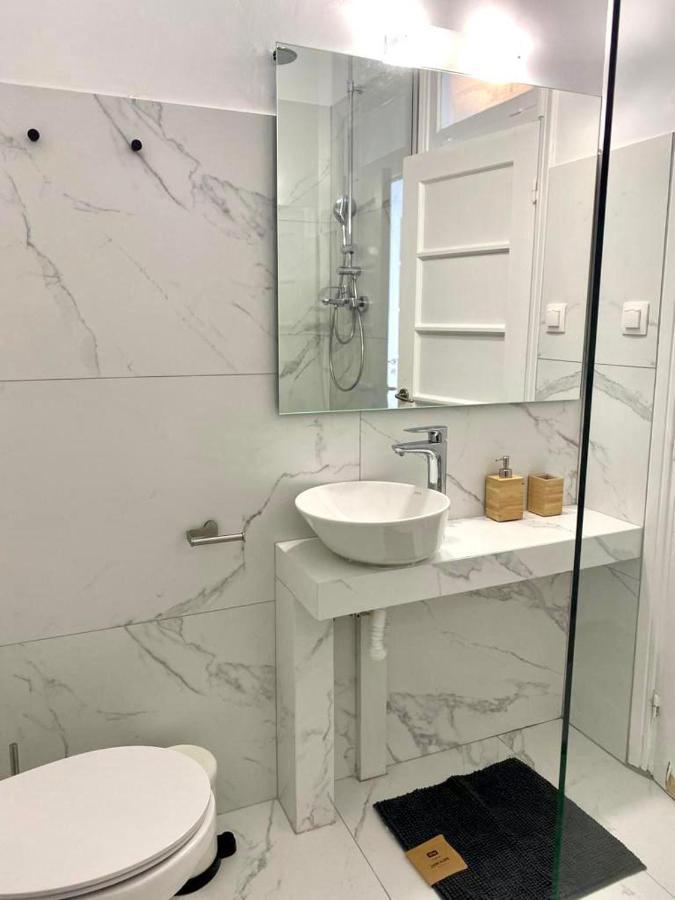 Modern 3Br Maisonette With Garden 10 Min From Acropolis Athena Bagian luar foto