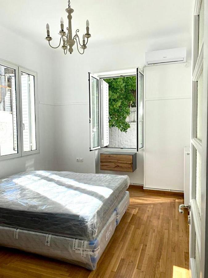 Modern 3Br Maisonette With Garden 10 Min From Acropolis Athena Bagian luar foto