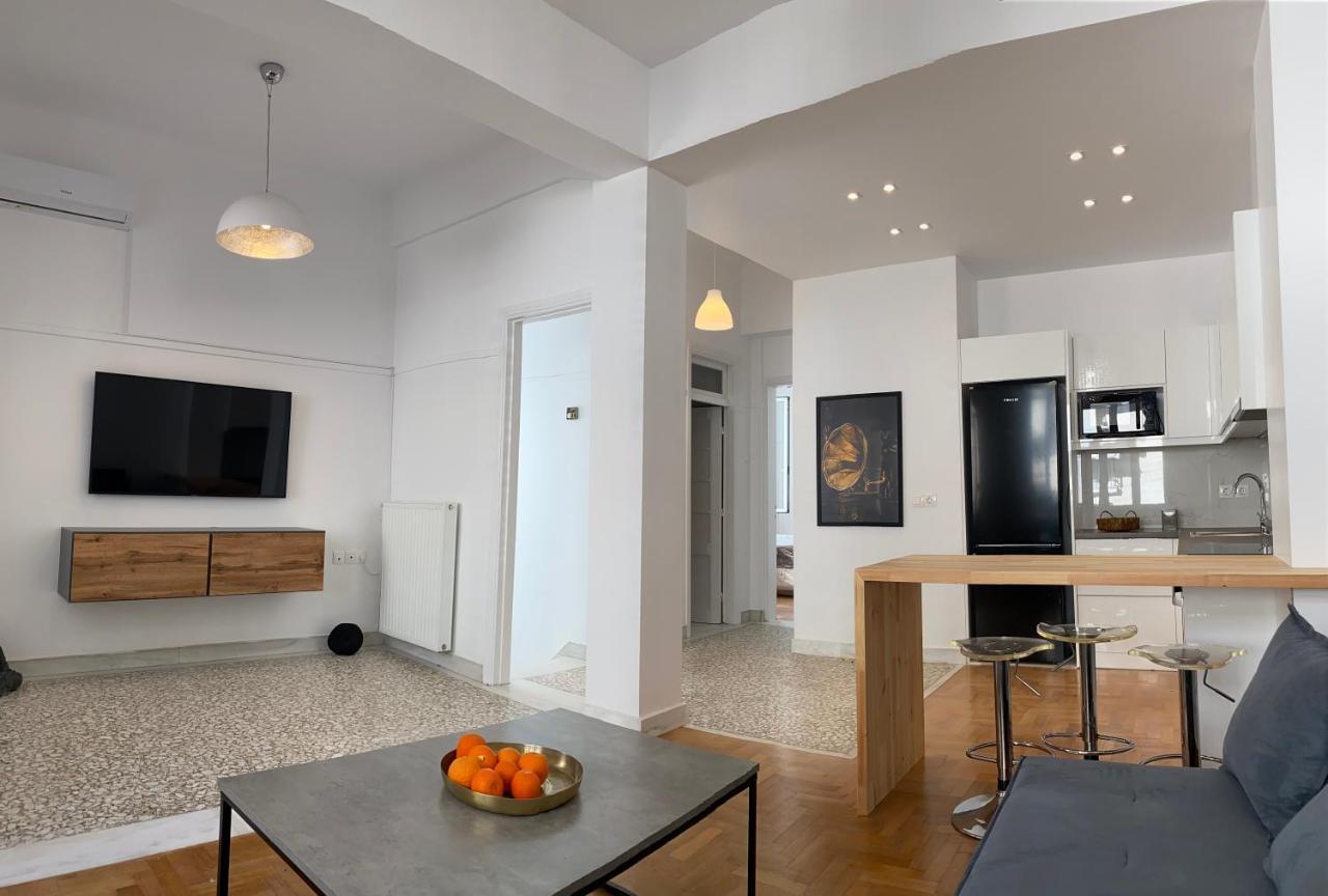 Modern 3Br Maisonette With Garden 10 Min From Acropolis Athena Bagian luar foto